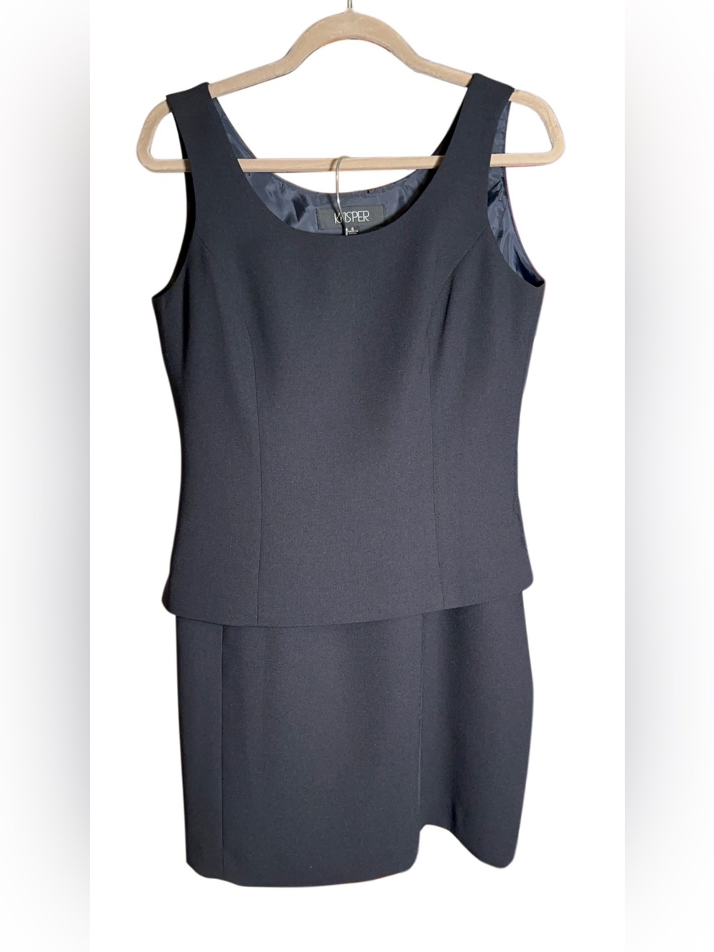 Kasper Women's Black Sleeveless Two-Piece Skirt Suit Set